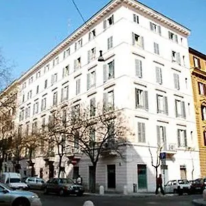 Hotel Lady, Roma